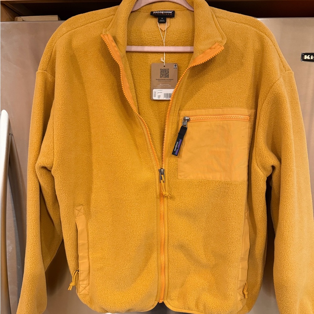 Women’s Patagonia synchilla dried mango fleece jacket